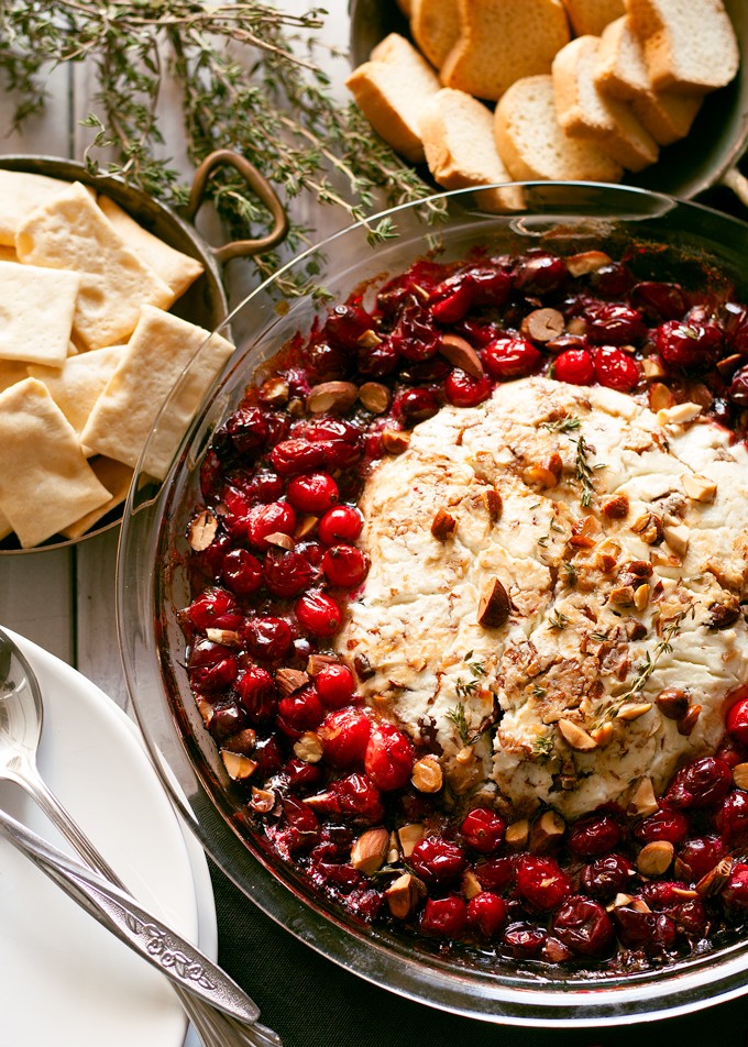 http://thecottagemarket.com/wp-content/uploads/2015/11/baked-goat-cheese-roasted-cranberry-appetizer-2-680x952.jpg