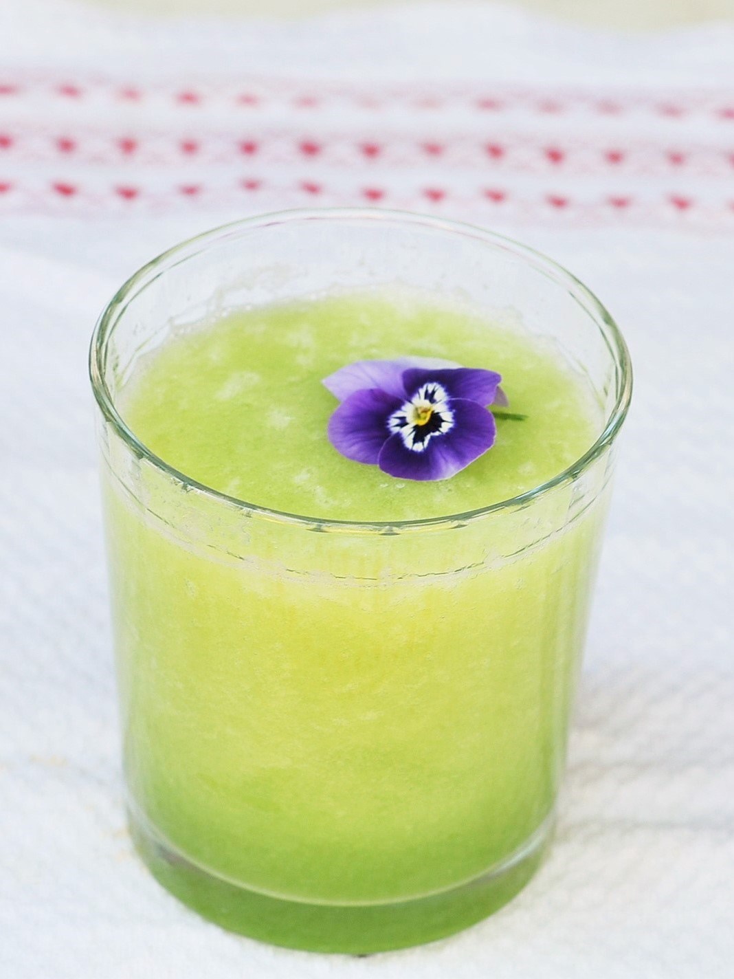 http://thecottagemarket.com/wp-content/uploads/2016/07/Honeydew-melon-juice-Kiku-Corner-2.jpg