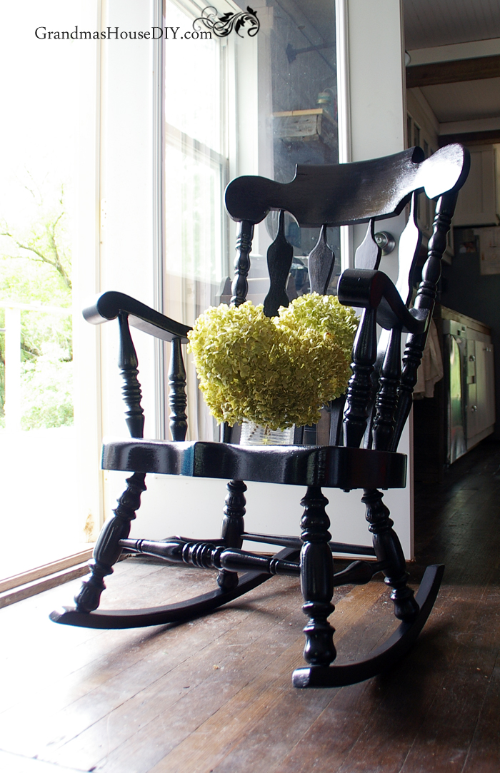 http://thecottagemarket.com/wp-content/uploads/2016/11/old-rocking-chair-painted-black.jpg