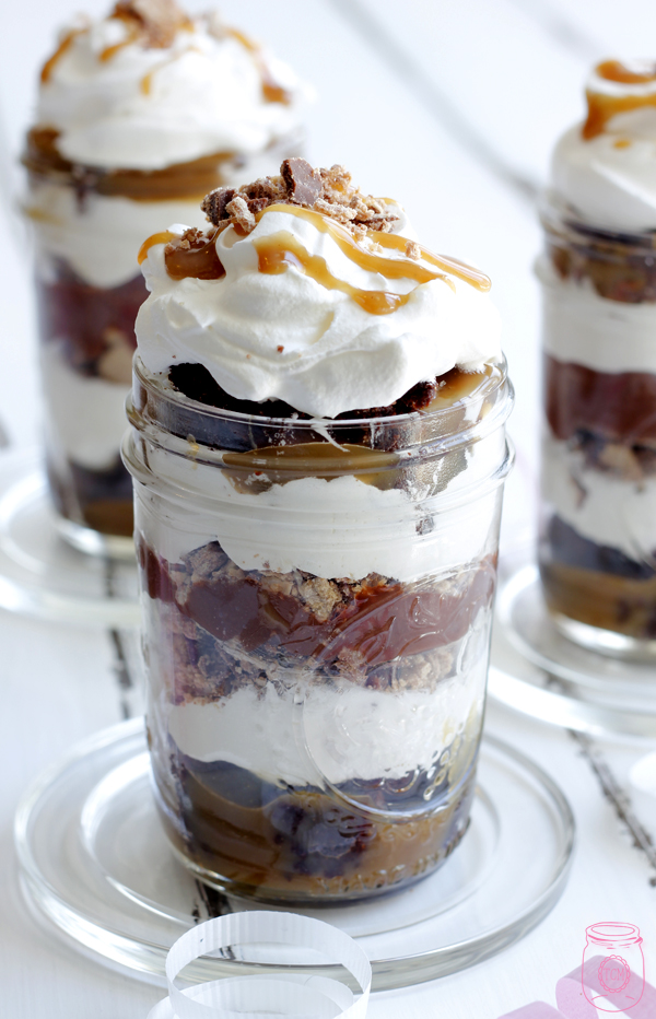 These brownie dessert parfaits are easy to assemble in mason jars. 
