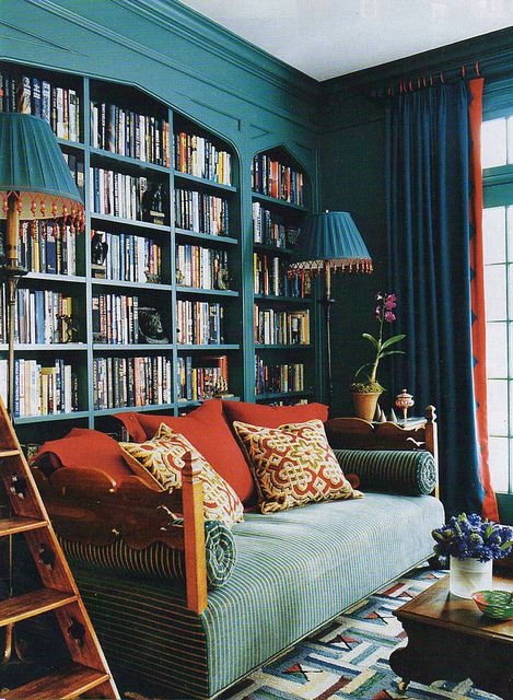 Who wouldn't want to have this stunning built in wall bookcase in their study?