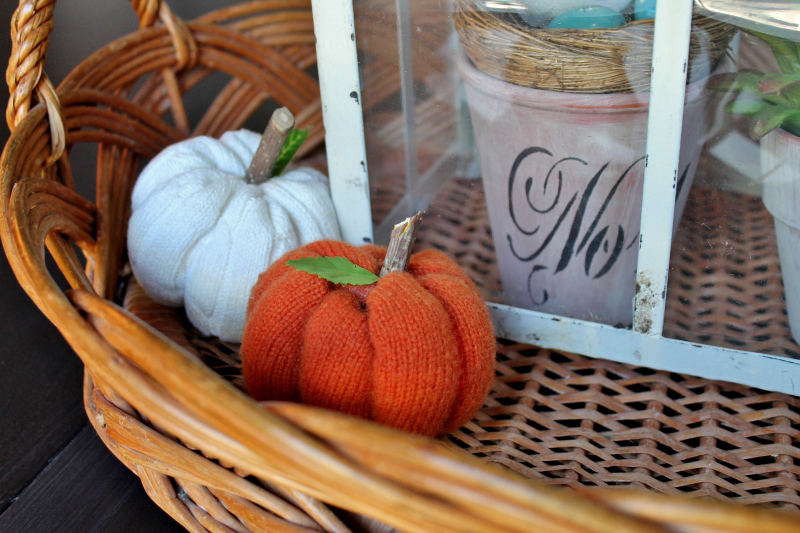 2-sweater-pumpkins-in-wicker-tray