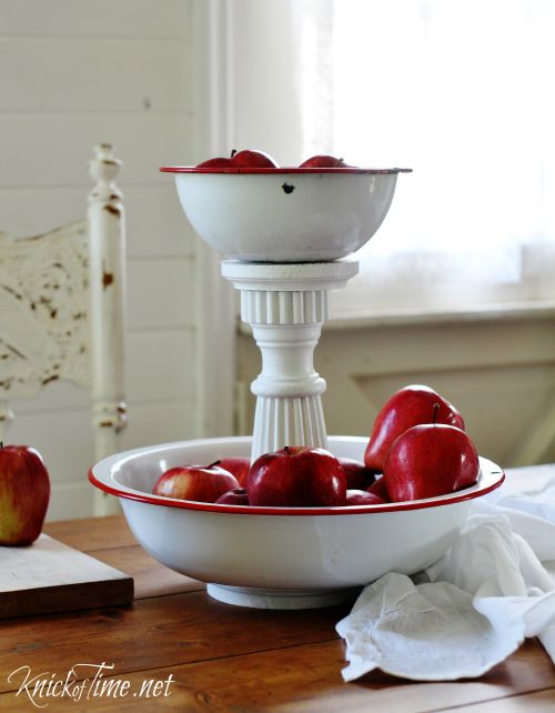 Enamelware-Bowls-Tiered-Stand-KnickofTime.net_
