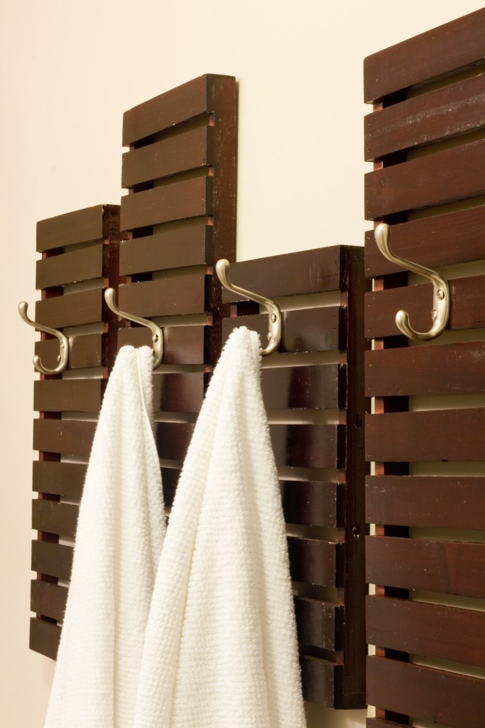 bath-towel-rack-1-1-of-1-683x1024