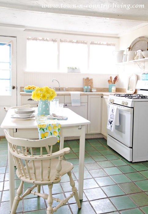 FarmhouseKitchen11