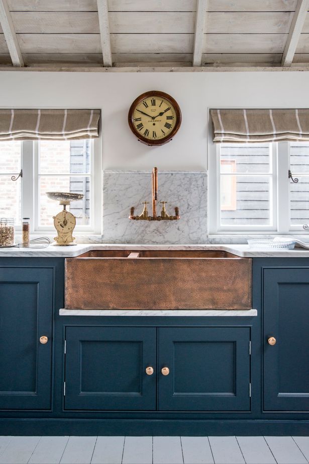 Beautiful Blue Farmhouse Kitchens that Will Inspire You ...