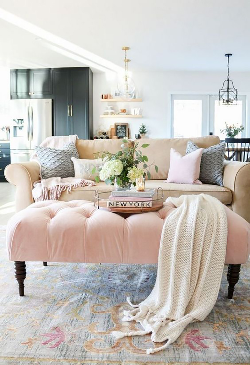 If you want to check out What's Trending In Home Decor Right now... come and take a peek at a few hot trends I think you will enjoy!