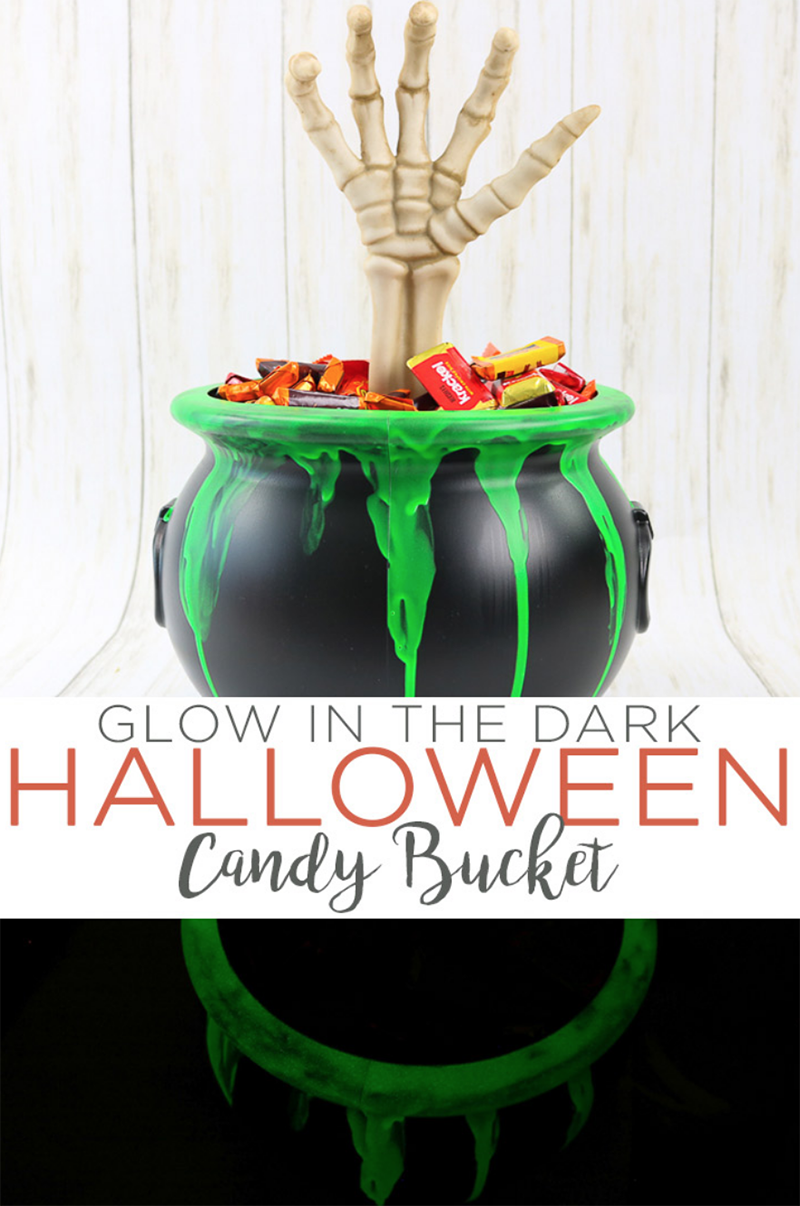 Time for some Fresh and Colorful Halloween Crafts To Make This Weekend.  Come and check out some brand new Halloween crafts that are hot off the blog presses and a few more fresh colorful crafts!