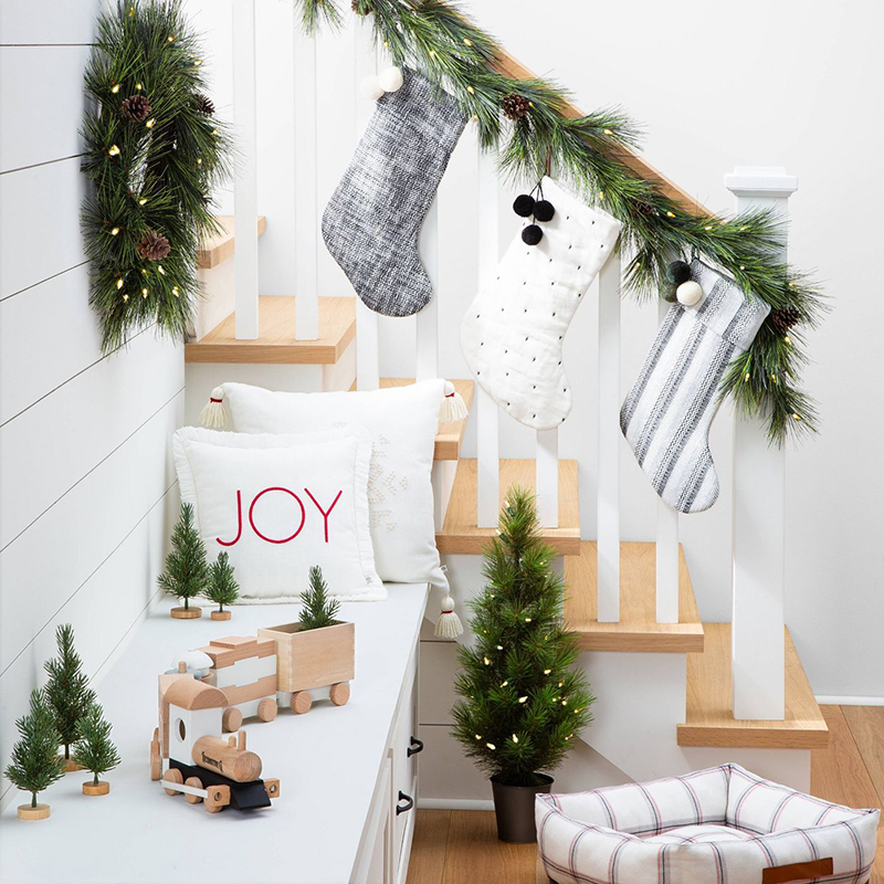 Today we have a Great Collection of Target & Walmart Farmhouse Christmas Finds Under $25!  These little pretties will help you finish off your decorating in true Farmhouse Style.