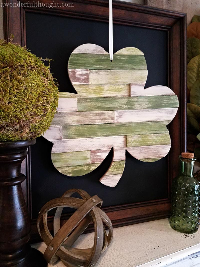 Magical St. Patrick’s Day Farmhouse DIYS that will bring a touch of Green and Luck to your wonderful Home in true Farmhouse Style!
