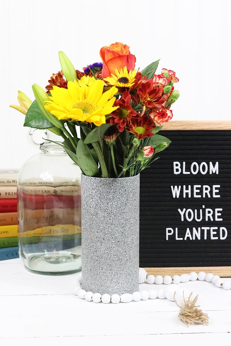 This collection has The Absolute Best Dollar Store DIY Glass Vases ever!  Each one is prettier than the other and all are quick and easy to create