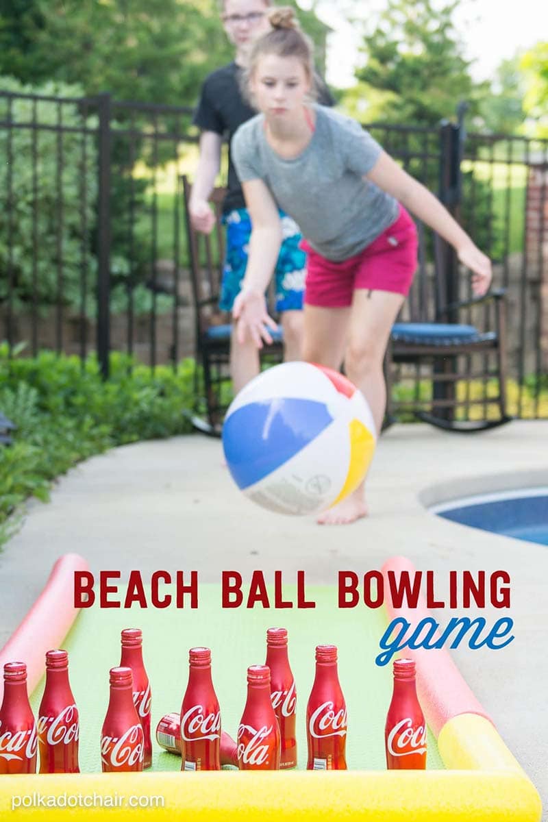 The Entire Family is going to love these Fun and Fabulous DIY Outdoor Family Games!  Each one can be made and customized by you! Bet you are going to want to make them all.