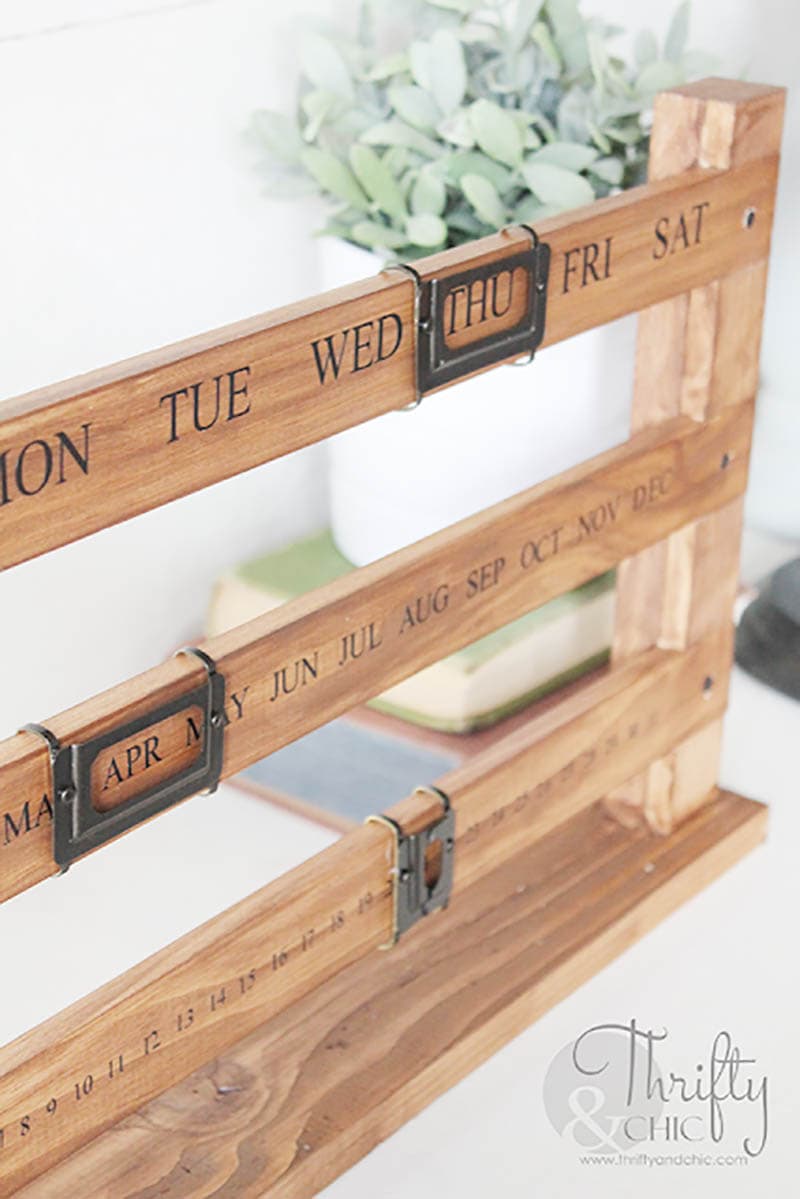 These DIY Kitchen Crafts With Farmhouse Style are going to look simply amazing in your home!