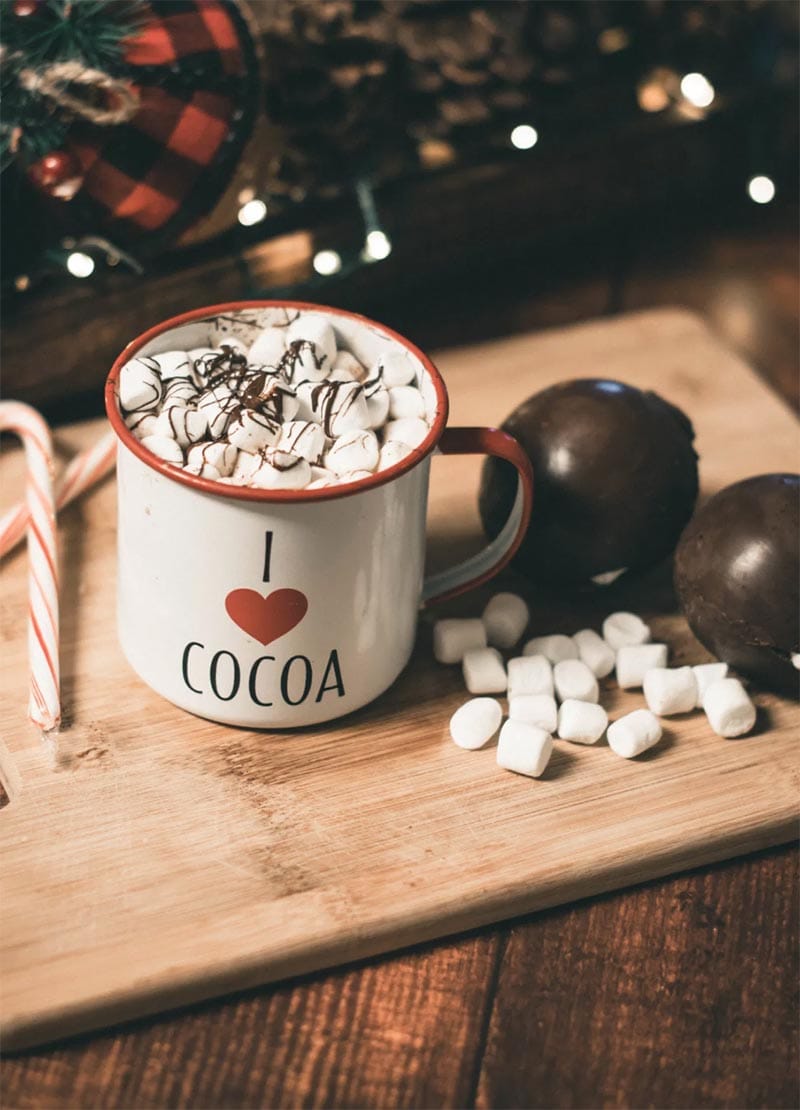 This Tasty Collection of Hot Chocolate Bombs is going to make you, family and friends very happy.  Tons of recipes that taste simply amazing!
