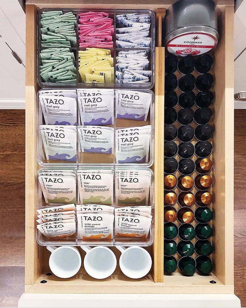 These 12 Creative Kitchen Drawer Organizing Ideas will take you a big step forward to eliminating clutter and making things easier to find!