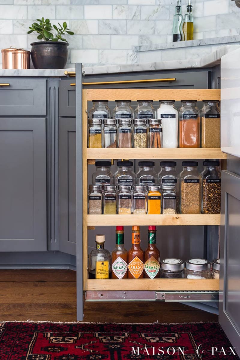 Organize Your Kitchen for the New Year with Farmhouse Style.  These fun DIY Projects will not only look amazing, they will have you organized in a snap!