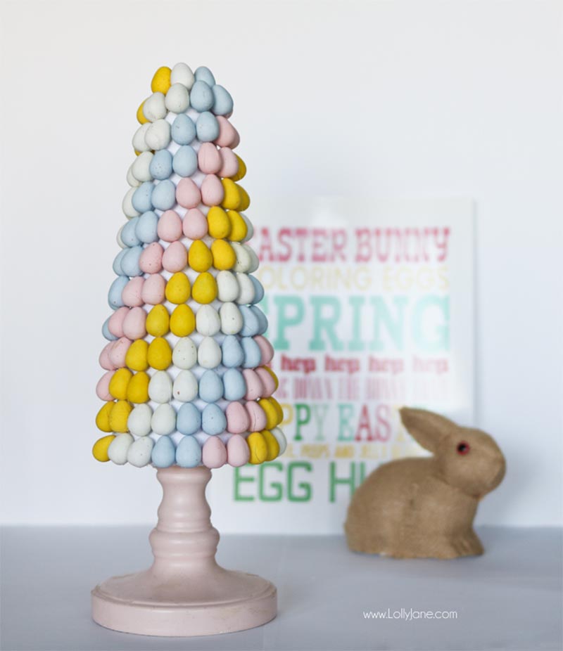 These Top Spring and Easter Dollar Store Hacks are so pretty... very easy to make and totally budget friendly.