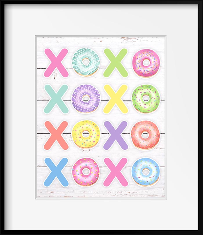 Hugs and Kisses Free Printable Wall Art is a guaranteed way to add a touch of love and a whole bunch of smiles to your space!