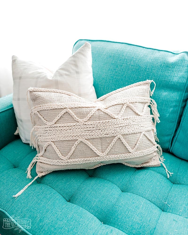 These Simple Budget Friendly DIY Throw Pillows are guaranteed to freshen up a space in a snap!