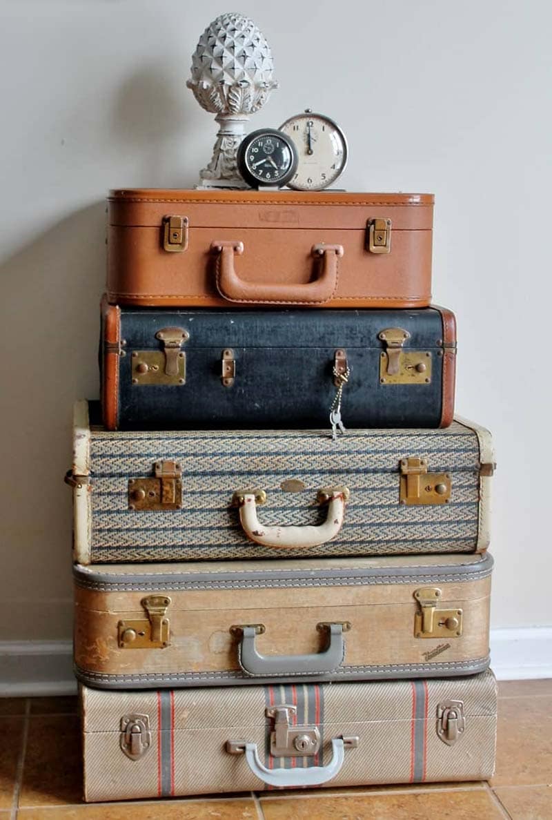 Need some tips on how to incorporate antiques into your personal style? Sue hope these give you some inspiration.