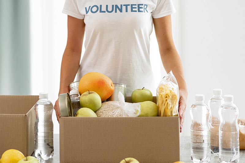 5 Simple Ways to Give Back During the Holidays 