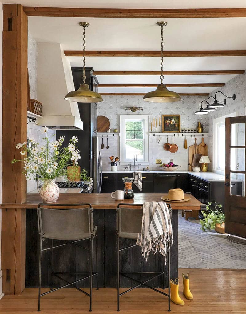 Discover enchanting Farmhouse DIYs & ideas in our curated collection. Transform your space with rustic charm & creative projects.