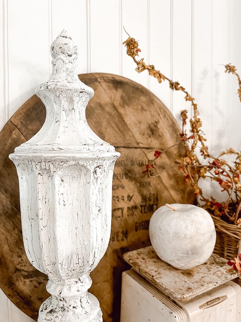 Discover charming Farmhouse DIY ideas to transform your home. From repurposed pumpkins to antique treasures, infuse rustic elegance into your decor.