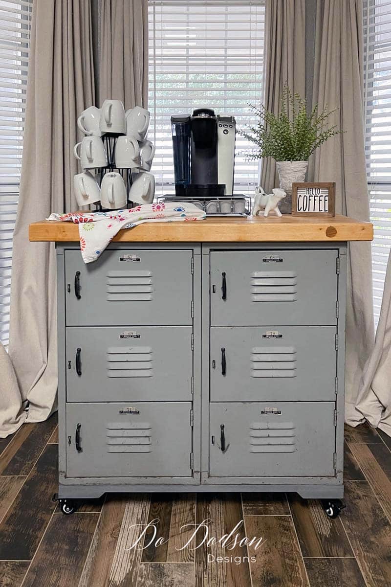 Discover 10 Charming Farmhouse Thrift Store Makeovers! Budget-friendly and full of rustic chic.