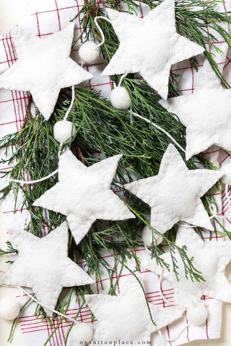 Craft your own Farmhouse magic with 36 Festive Farmhouse Christmas DIY Crafts! From wreaths to ornaments, each project adds warmth to your holiday decor.