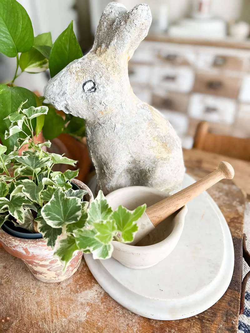 Explore 27 stylish farmhouse crafts and decor ideas to elevate your home with rustic charm and timeless elegance!